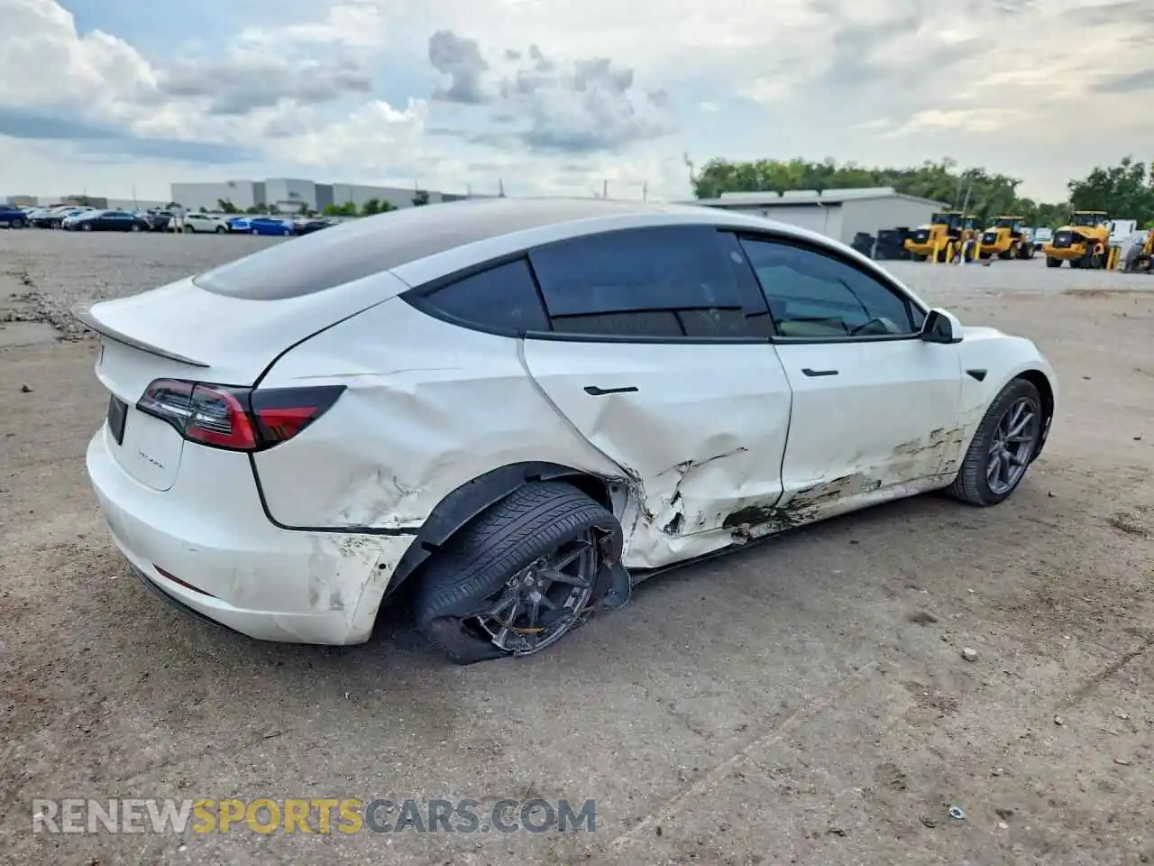 3 Photograph of a damaged car 5YJ3E1EBXNF239580 TESLA MODEL 3 2022
