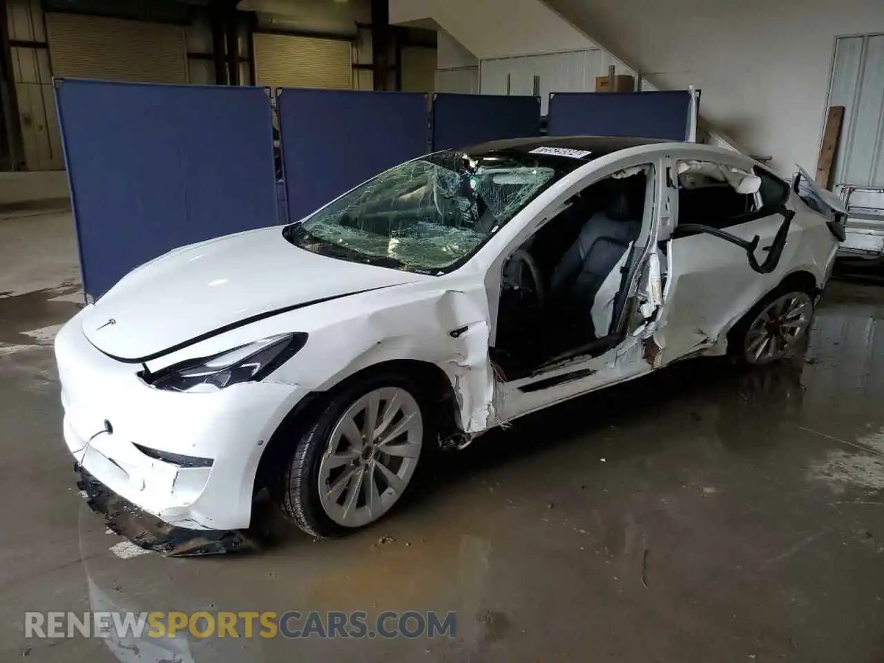 1 Photograph of a damaged car 5YJ3E1EBXNF291355 TESLA MODEL 3 2022