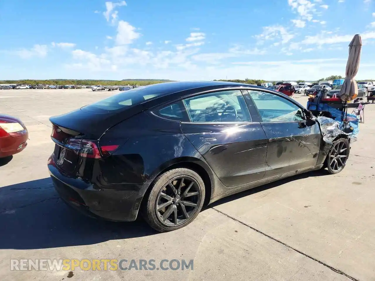 3 Photograph of a damaged car 5YJ3E1EBXNF319560 TESLA MODEL 3 2022