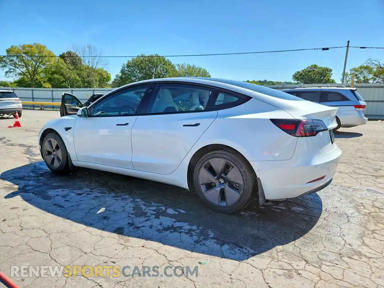 2 fotografías del automóvil dañado 5YJ3E1EBXNF344264 TESLA MODEL 3 2022