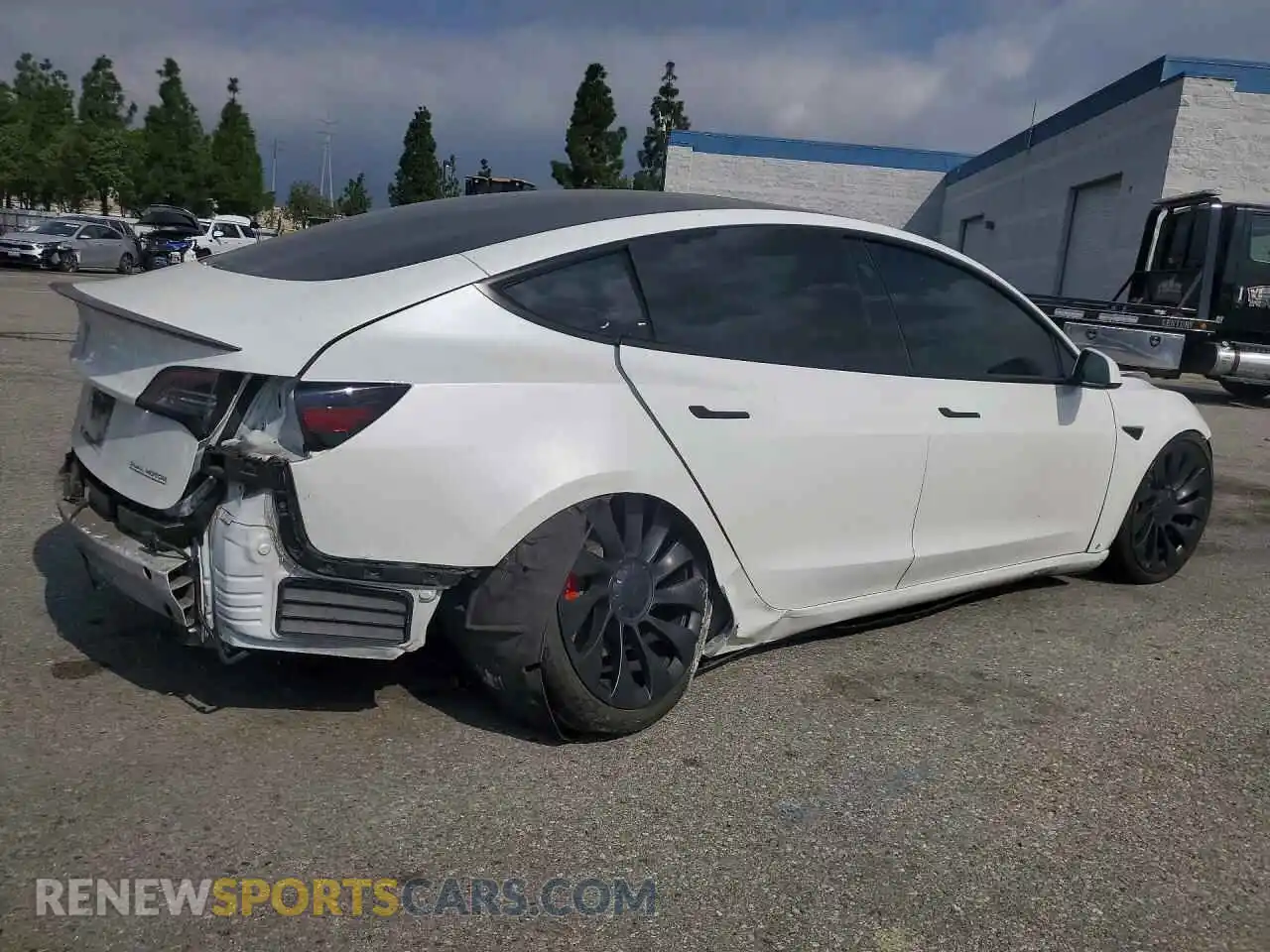 3 Photograph of a damaged car 5YJ3E1EC1NF268863 TESLA MODEL 3 2022