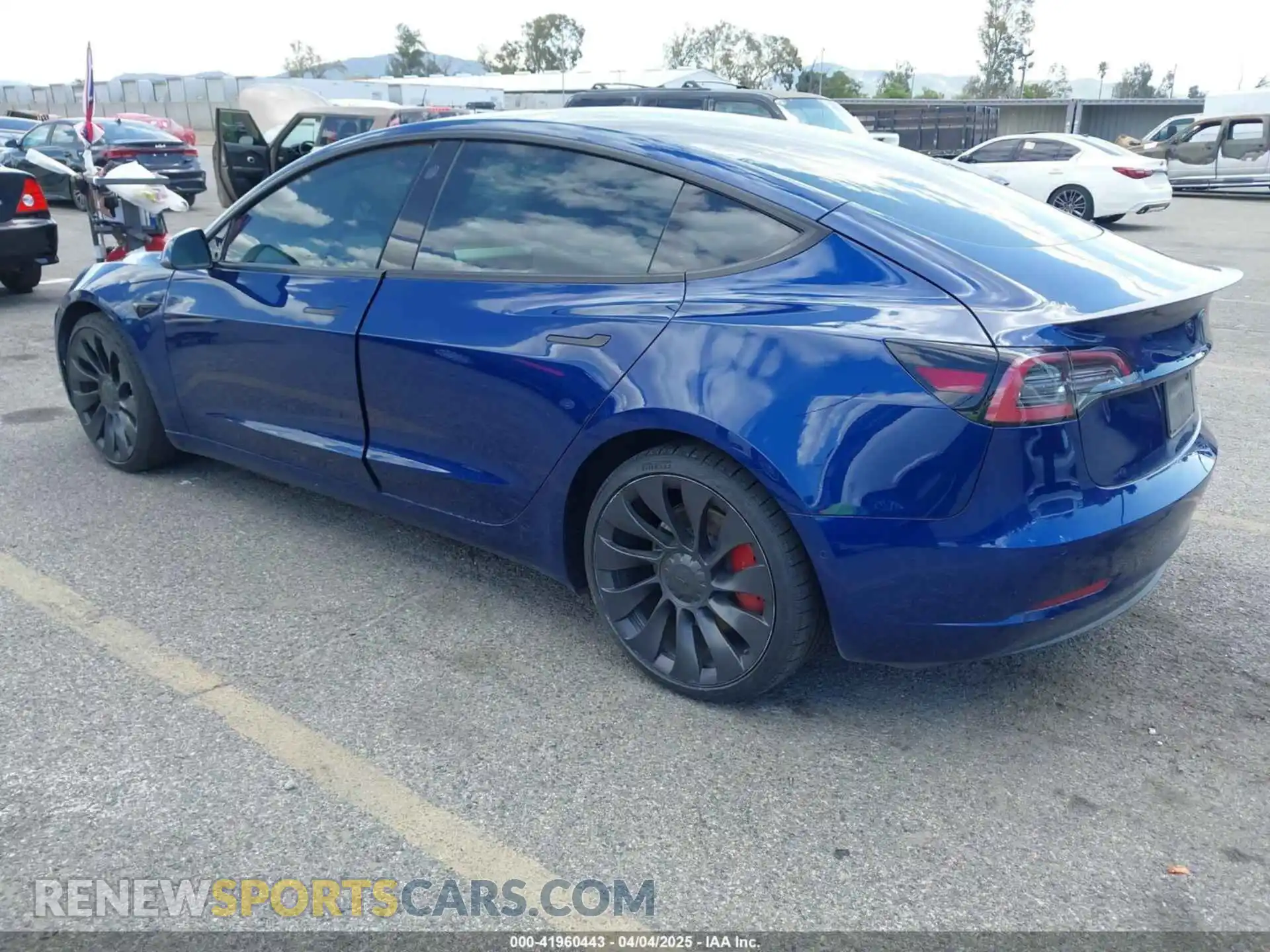 3 Photograph of a damaged car 5YJ3E1EC1NF296758 TESLA MODEL 3 2022