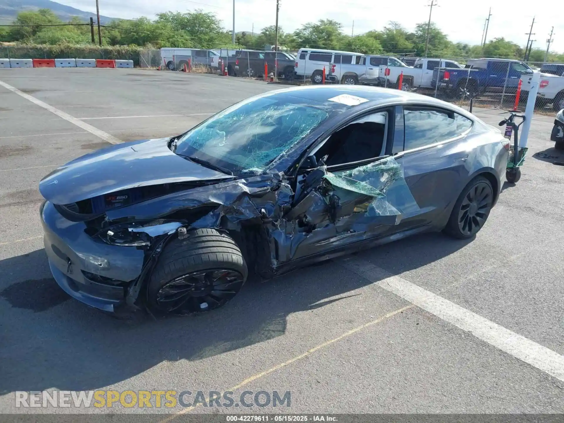 2 Photograph of a damaged car 5YJ3E1EC3NF265303 TESLA MODEL 3 2022