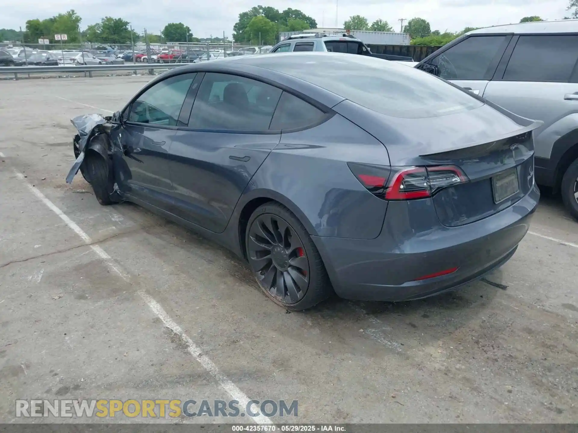 3 Photograph of a damaged car 5YJ3E1EC5NF103284 TESLA MODEL 3 2022