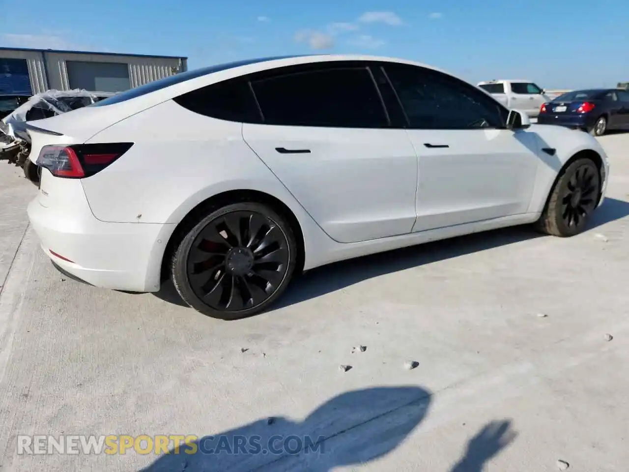3 Photograph of a damaged car 5YJ3E1EC5NF293930 TESLA MODEL 3 2022