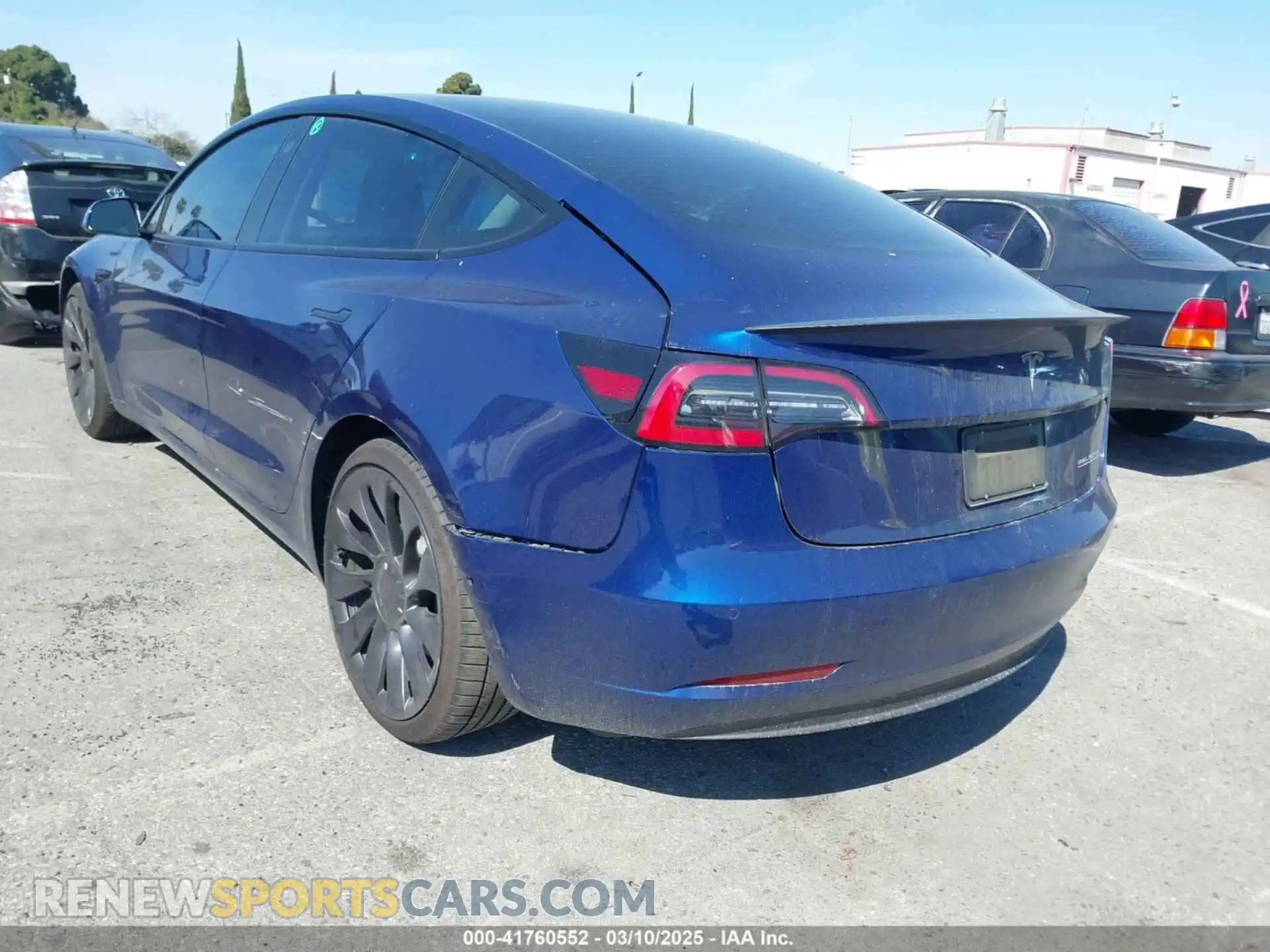 3 Photograph of a damaged car 5YJ3E1EC5NF315764 TESLA MODEL 3 2022