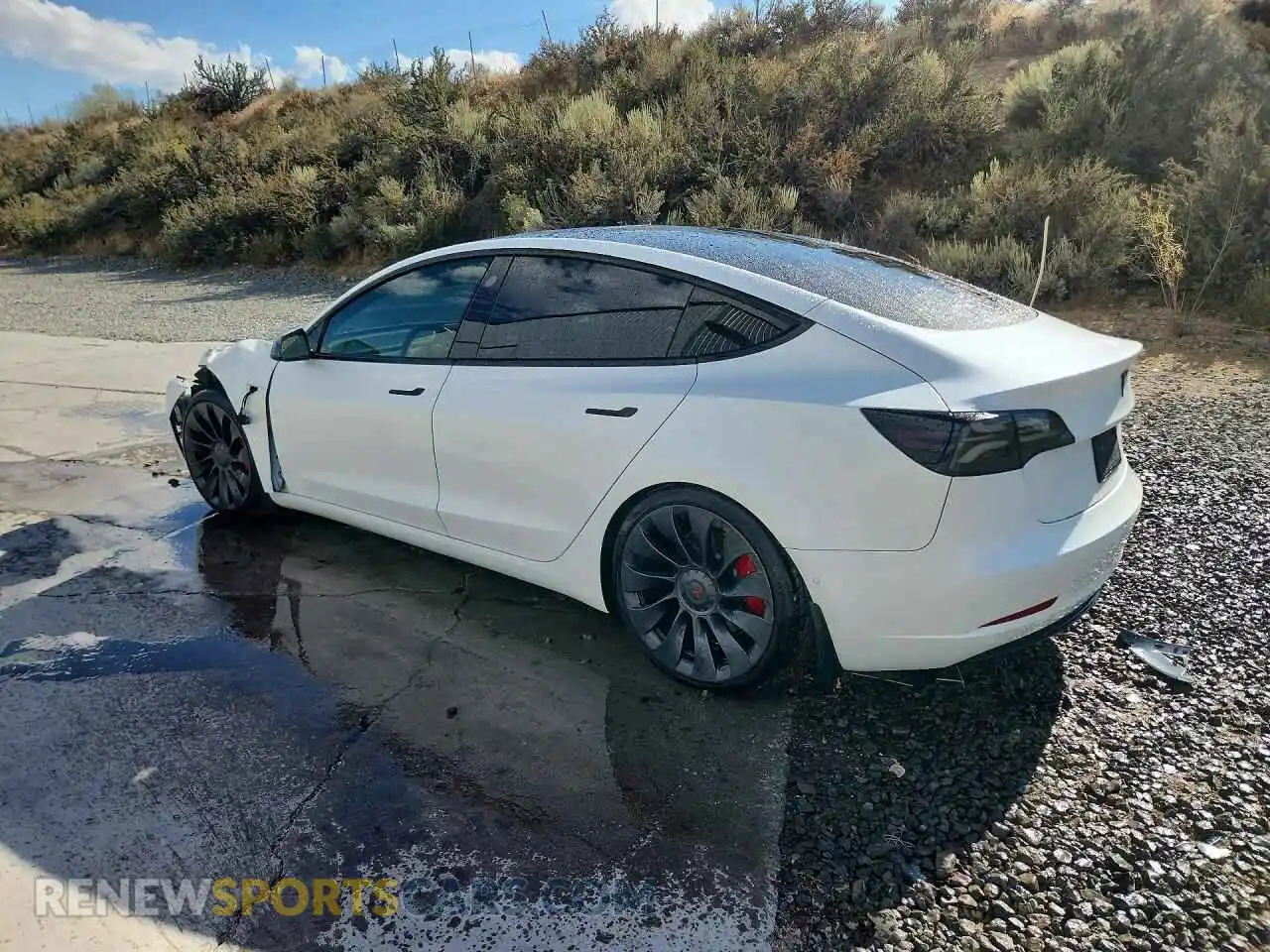 2 Photograph of a damaged car 5YJ3E1EC6NF295380 TESLA MODEL 3 2022
