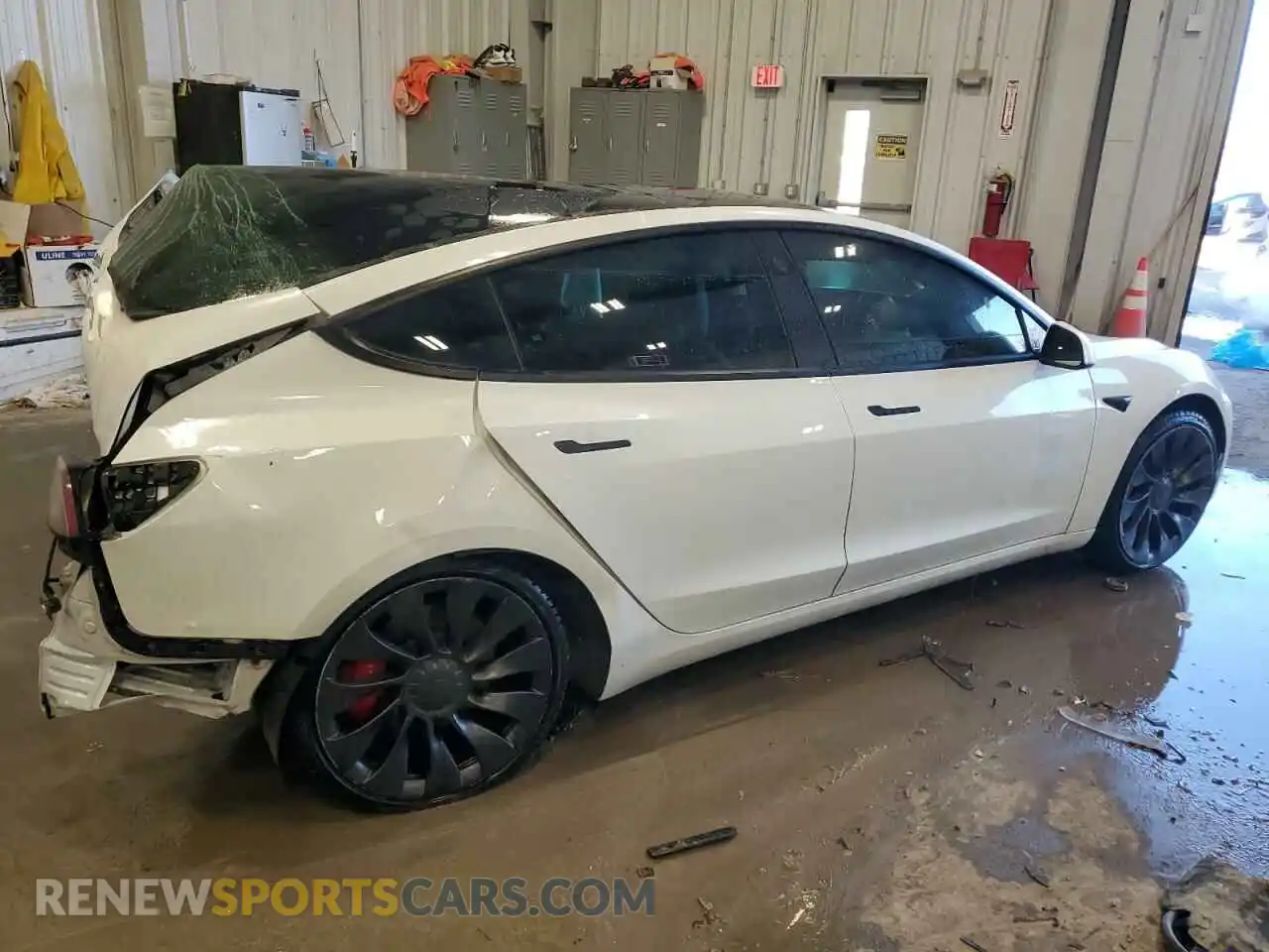 3 Photograph of a damaged car 5YJ3E1EC8NF200530 TESLA MODEL 3 2022