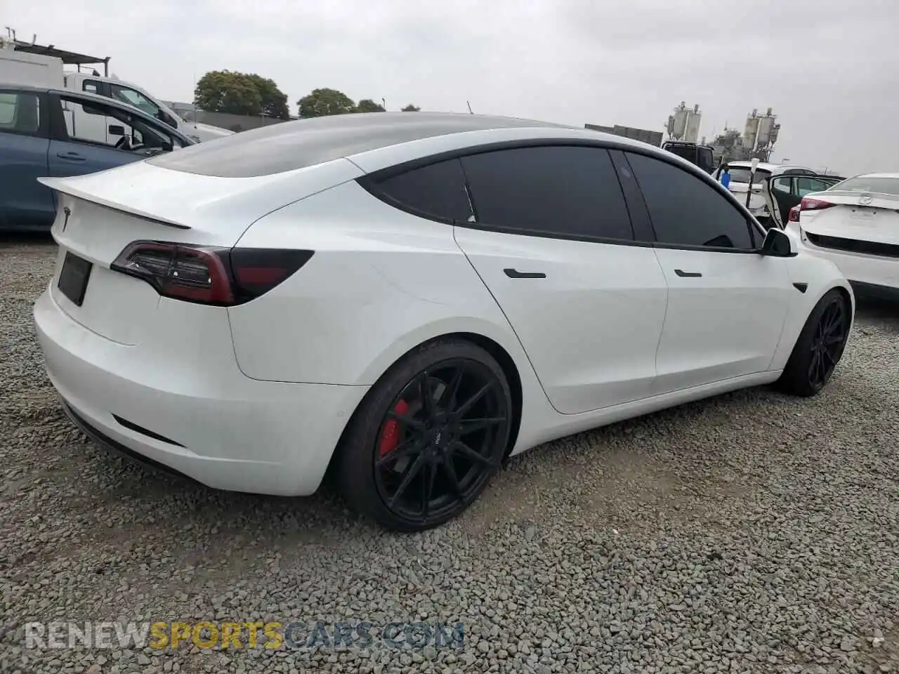 3 Photograph of a damaged car 5YJ3E1ECXNF320586 TESLA MODEL 3 2022