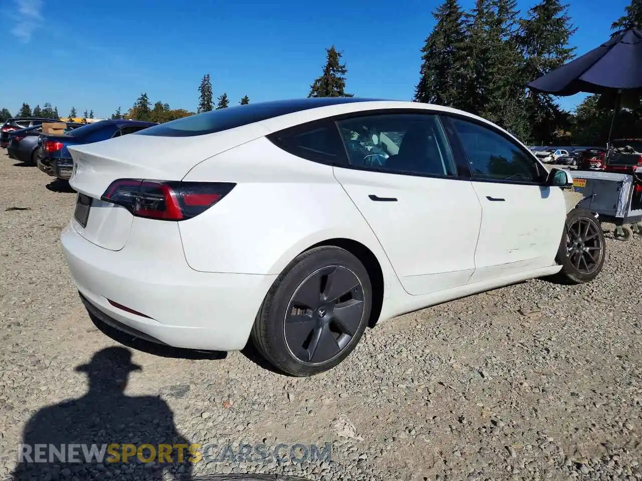 3 Photograph of a damaged car 5YJ3E1EA0PF607159 TESLA MODEL 3 2023