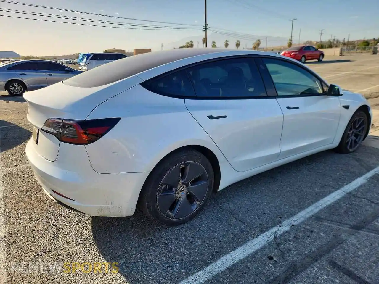 3 Photograph of a damaged car 5YJ3E1EA0PF647385 TESLA MODEL 3 2023