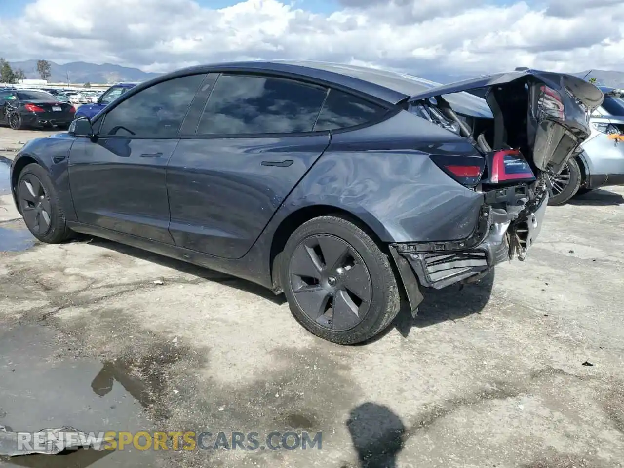 2 Photograph of a damaged car 5YJ3E1EA1PF402336 TESLA MODEL 3 2023
