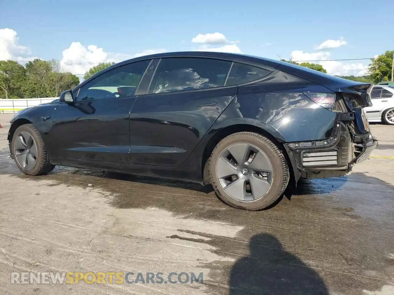 2 Photograph of a damaged car 5YJ3E1EA1PF458230 TESLA MODEL 3 2023