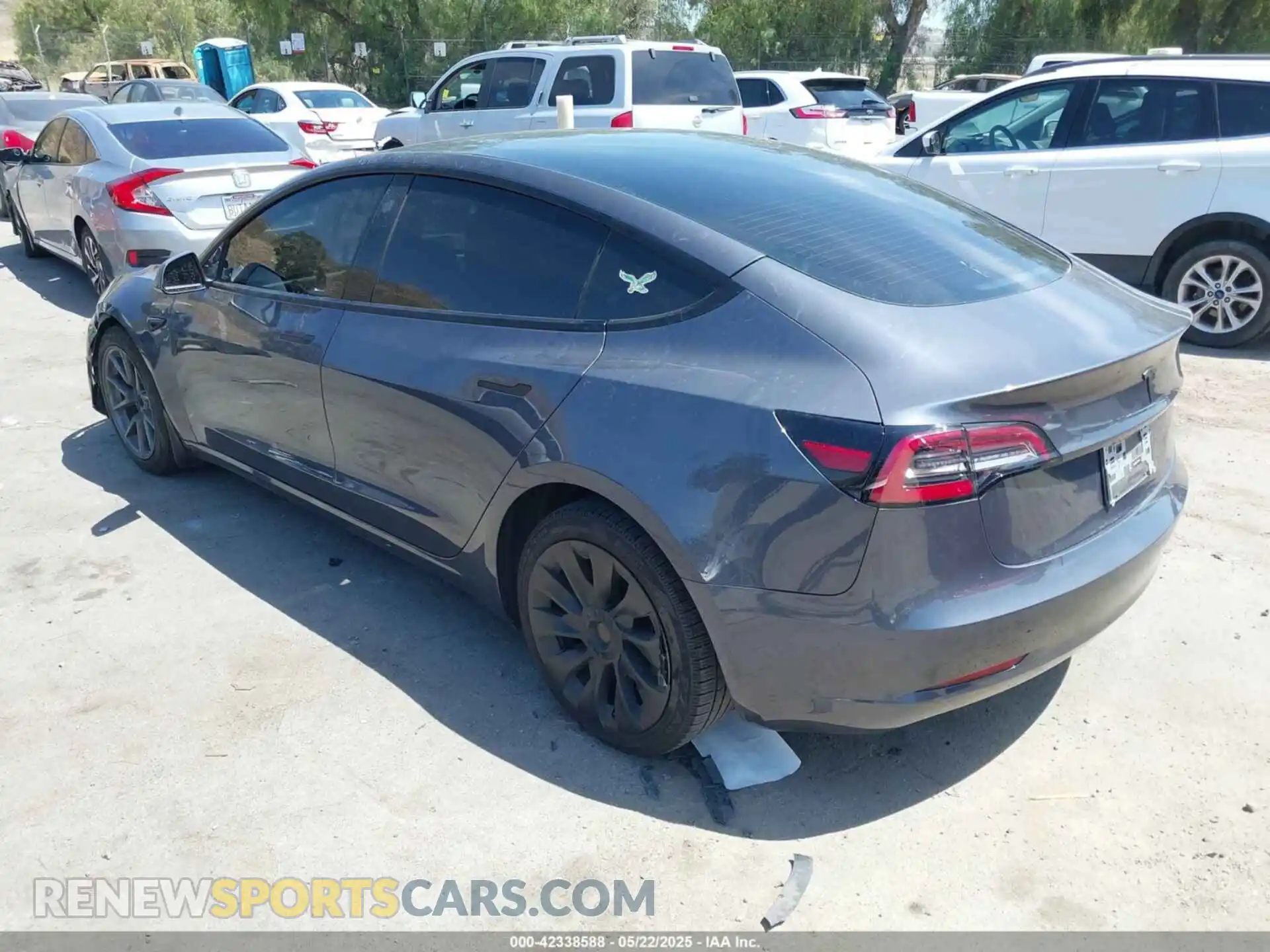 3 Photograph of a damaged car 5YJ3E1EA1PF464013 TESLA MODEL 3 2023
