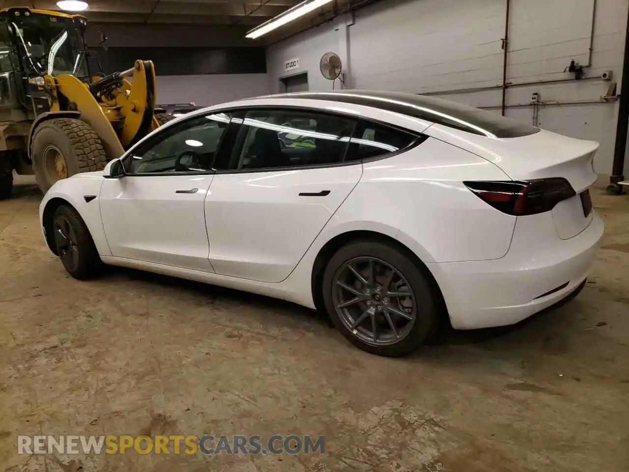 2 Photograph of a damaged car 5YJ3E1EA1PF652725 TESLA MODEL 3 2023