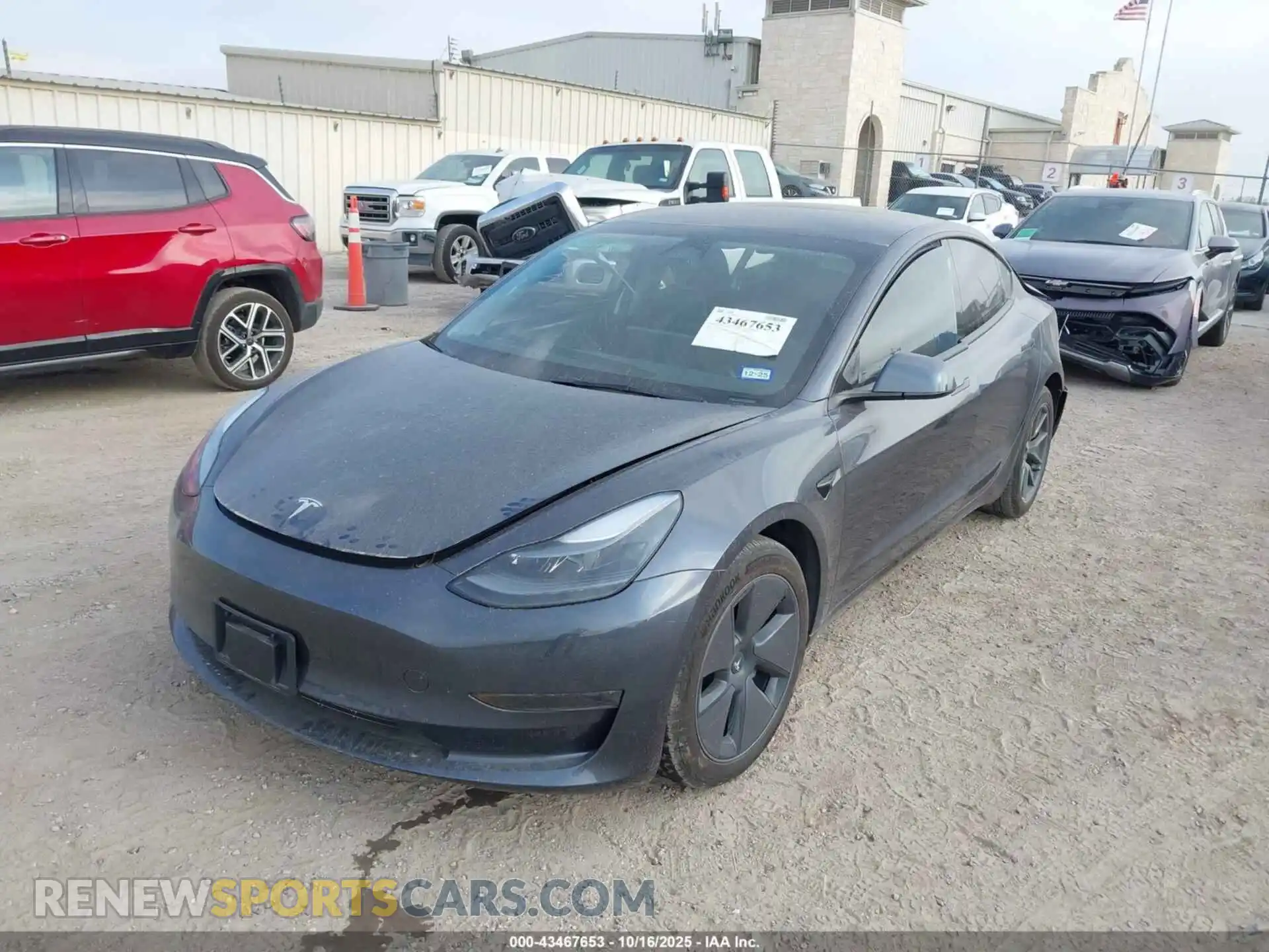 2 Photograph of a damaged car 5YJ3E1EA1PF673669 TESLA MODEL 3 2023