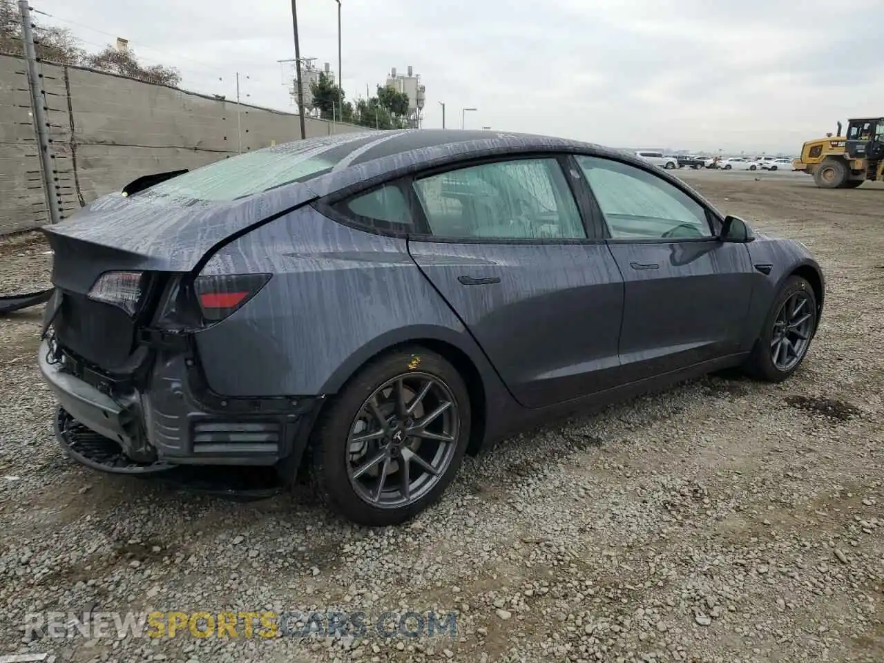 3 fotografías del automóvil dañado 5YJ3E1EA2PF402801 TESLA MODEL 3 2023