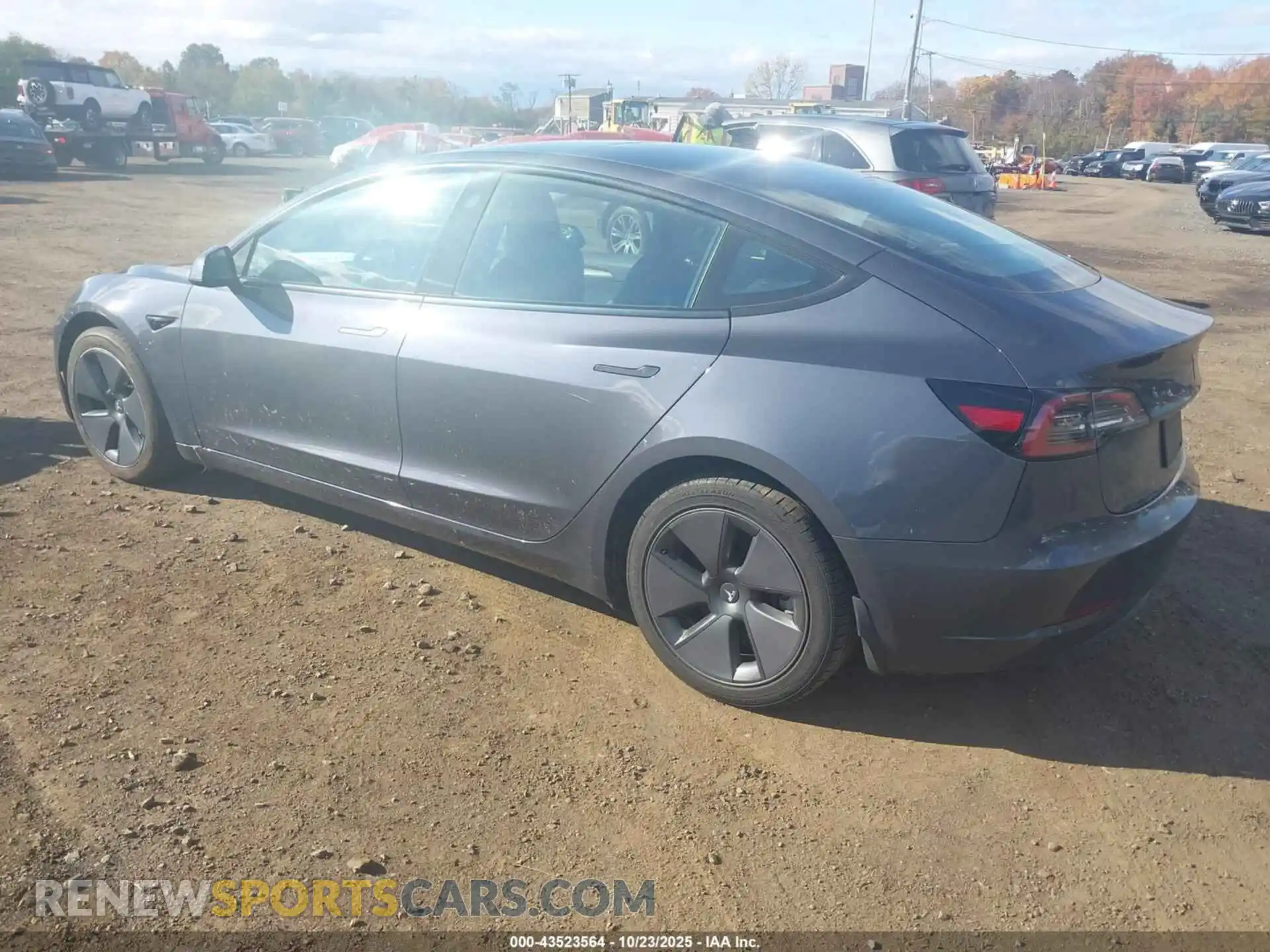 3 Photograph of a damaged car 5YJ3E1EA2PF403141 TESLA MODEL 3 2023