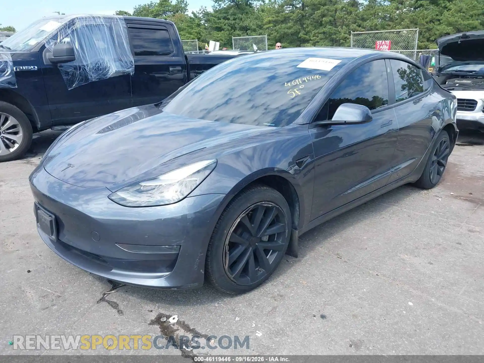 2 Photograph of a damaged car 5YJ3E1EA2PF403558 TESLA MODEL 3 2023