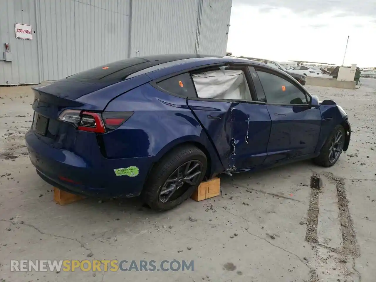 3 Photograph of a damaged car 5YJ3E1EA2PF462285 TESLA MODEL 3 2023