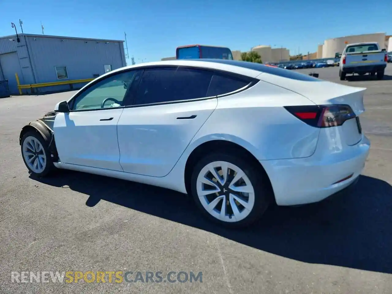 2 fotografías del automóvil dañado 5YJ3E1EA2PF485128 TESLA MODEL 3 2023