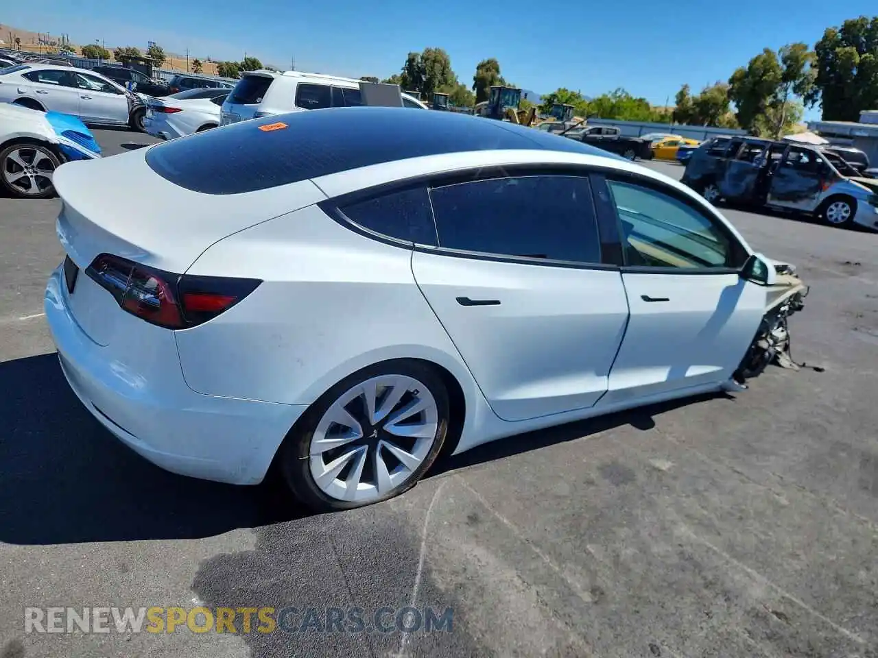 3 fotografías del automóvil dañado 5YJ3E1EA2PF485128 TESLA MODEL 3 2023