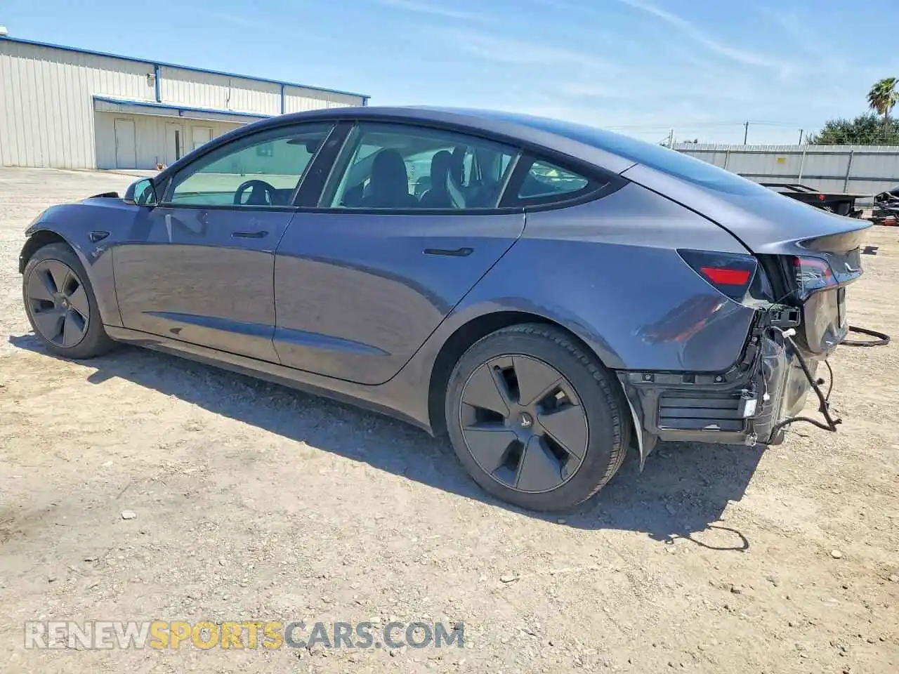 2 fotografías del automóvil dañado 5YJ3E1EA2PF565707 TESLA MODEL 3 2023