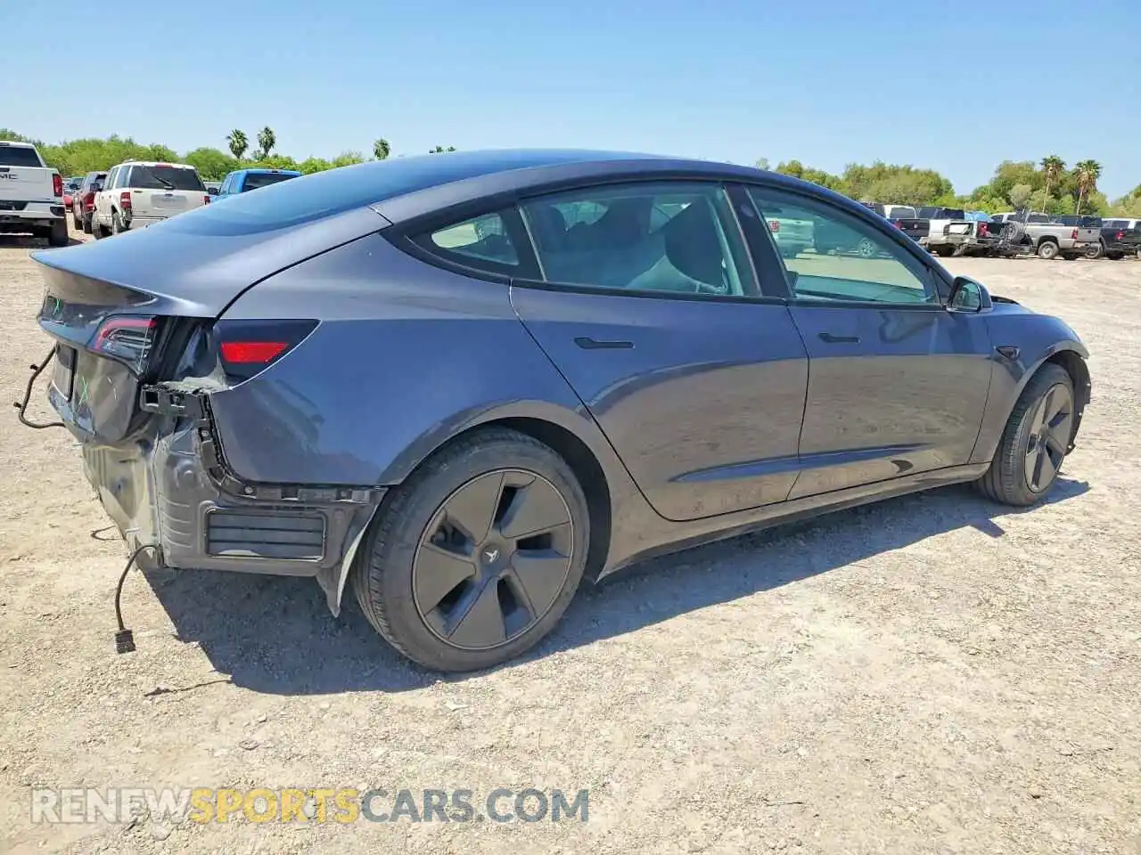 3 fotografías del automóvil dañado 5YJ3E1EA2PF565707 TESLA MODEL 3 2023