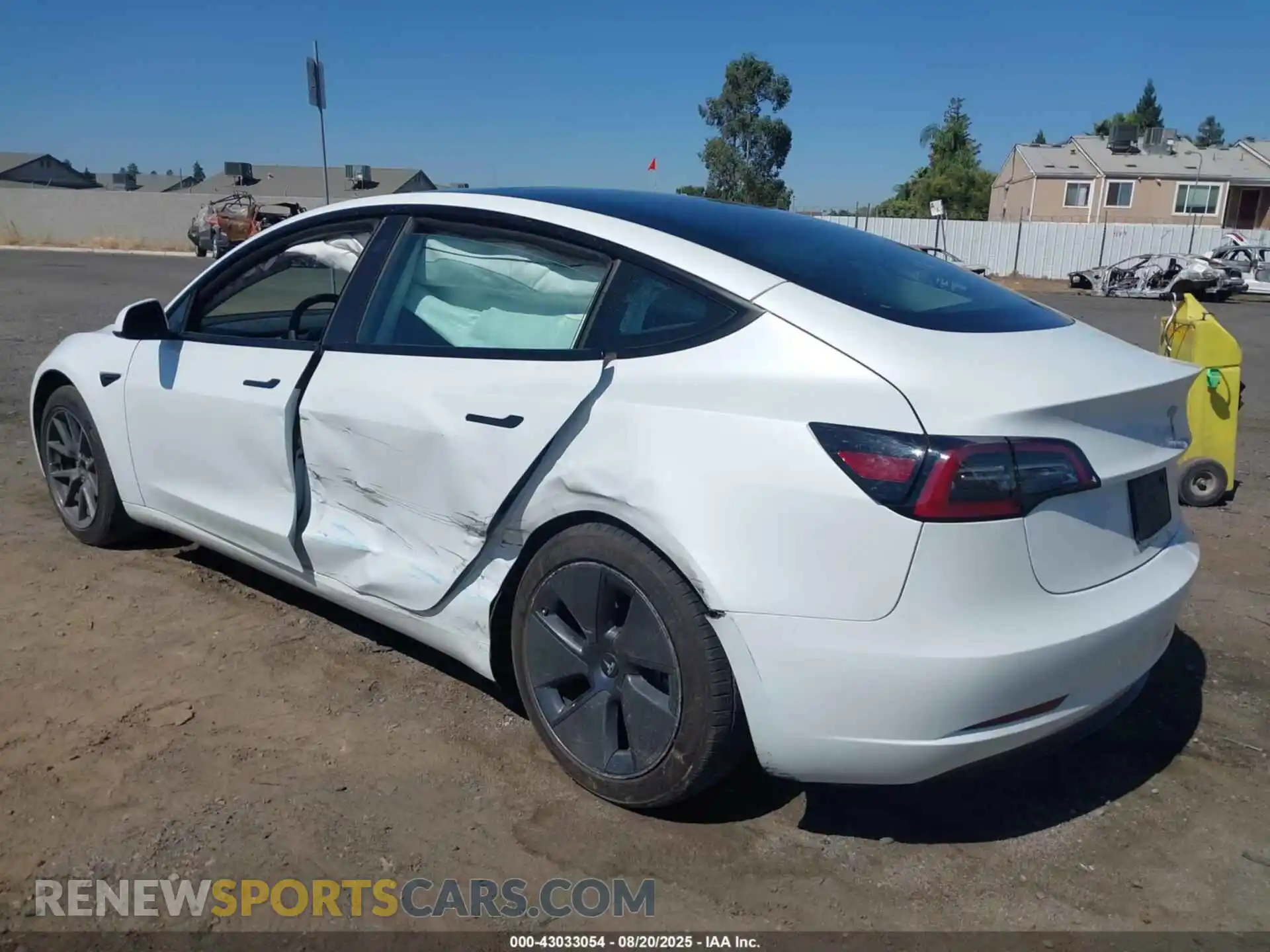 3 Photograph of a damaged car 5YJ3E1EA2PF577968 TESLA MODEL 3 2023