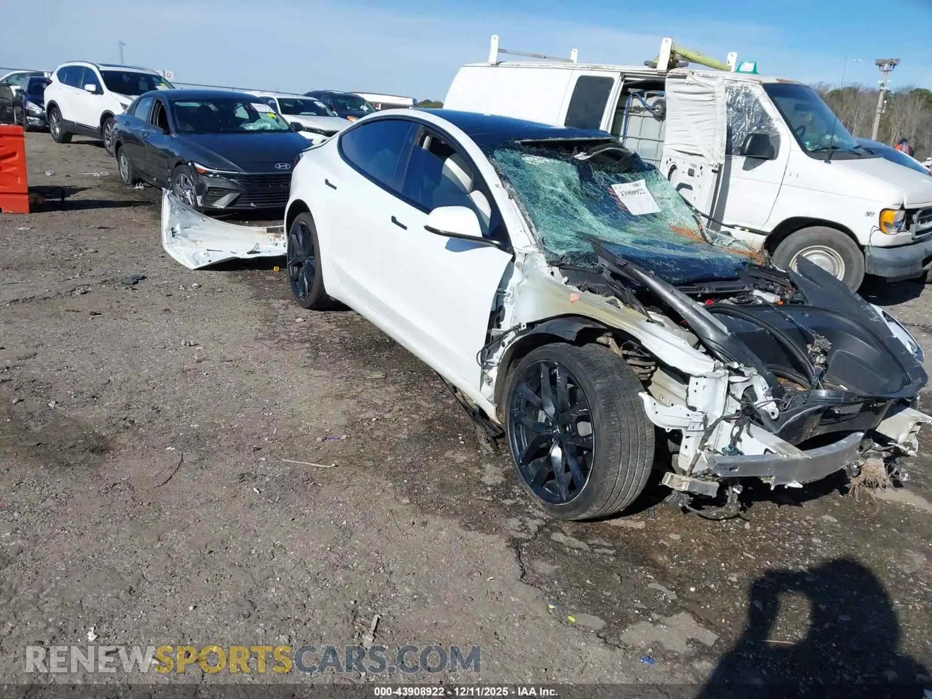 1 Photograph of a damaged car 5YJ3E1EA2PF603744 TESLA MODEL 3 2023