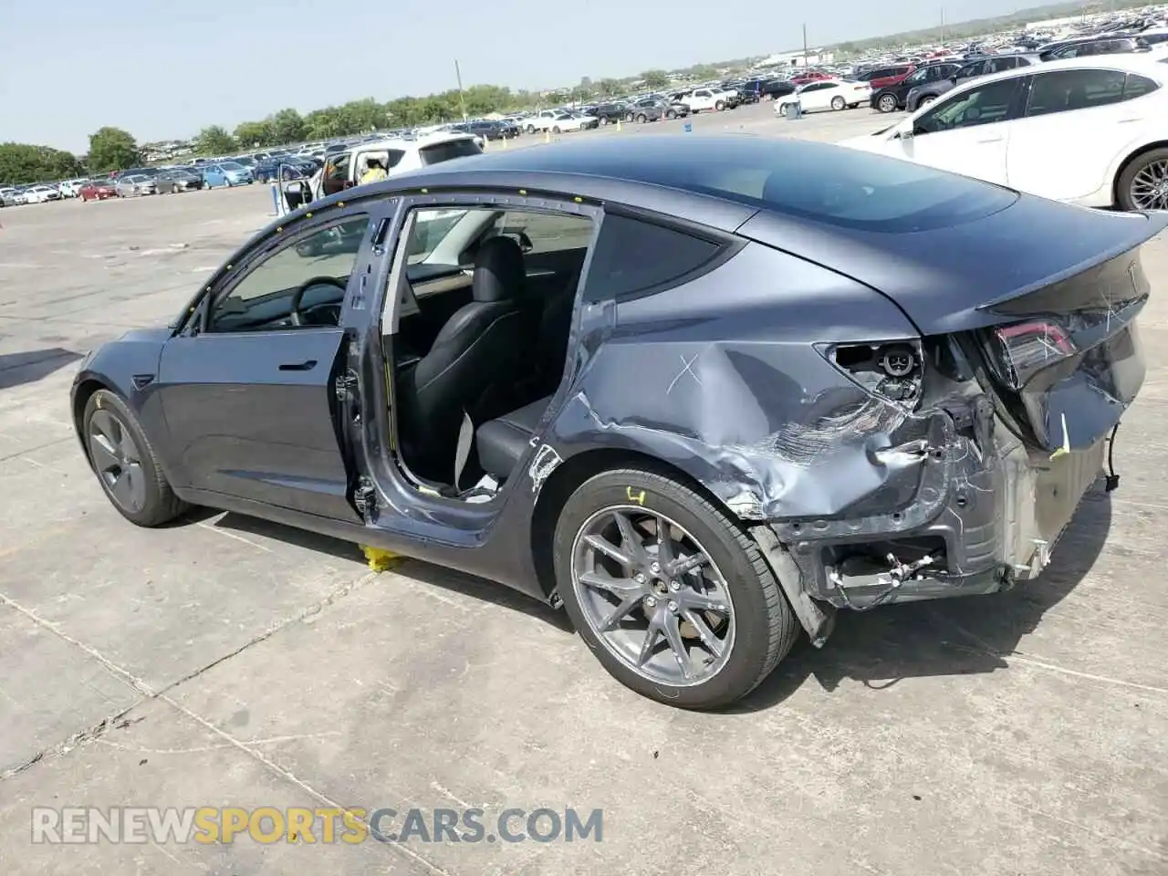2 Photograph of a damaged car 5YJ3E1EA2PF625565 TESLA MODEL 3 2023