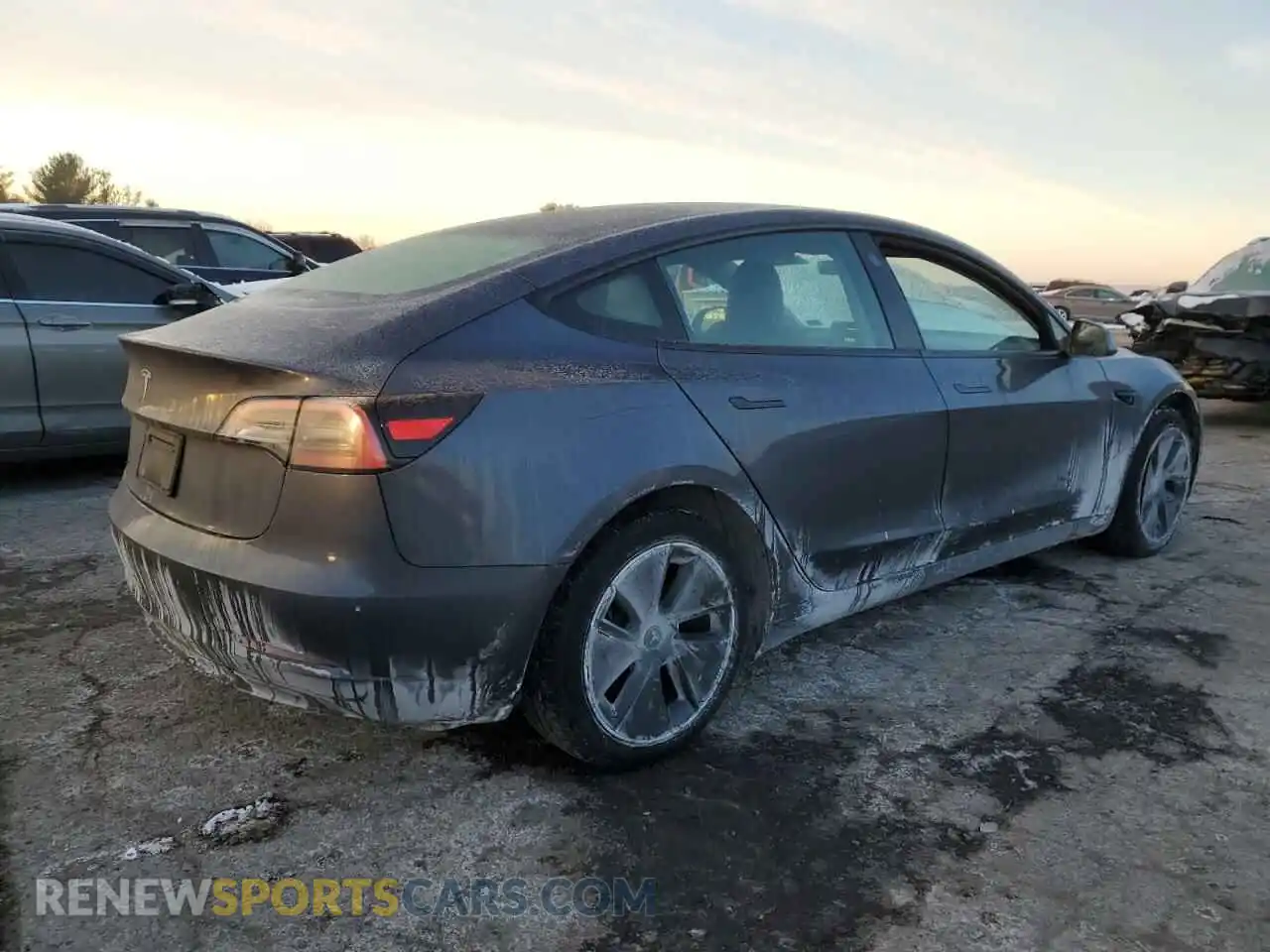3 Photograph of a damaged car 5YJ3E1EA2PF660509 TESLA MODEL 3 2023