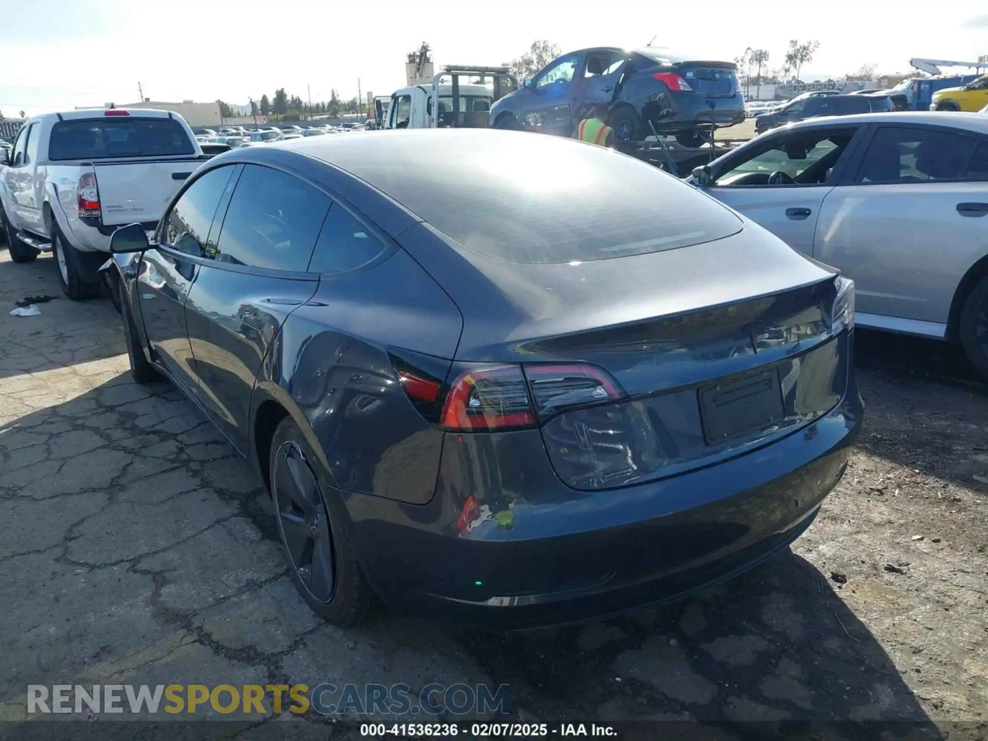 3 Photograph of a damaged car 5YJ3E1EA2PF675298 TESLA MODEL 3 2023