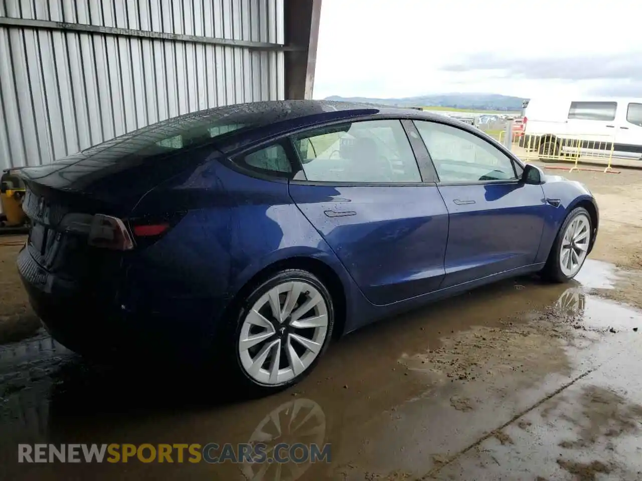 3 Photograph of a damaged car 5YJ3E1EA3PF450467 TESLA MODEL 3 2023