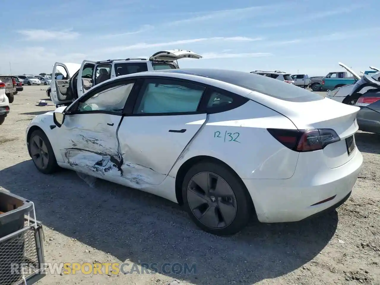 2 Photograph of a damaged car 5YJ3E1EA3PF514636 TESLA MODEL 3 2023