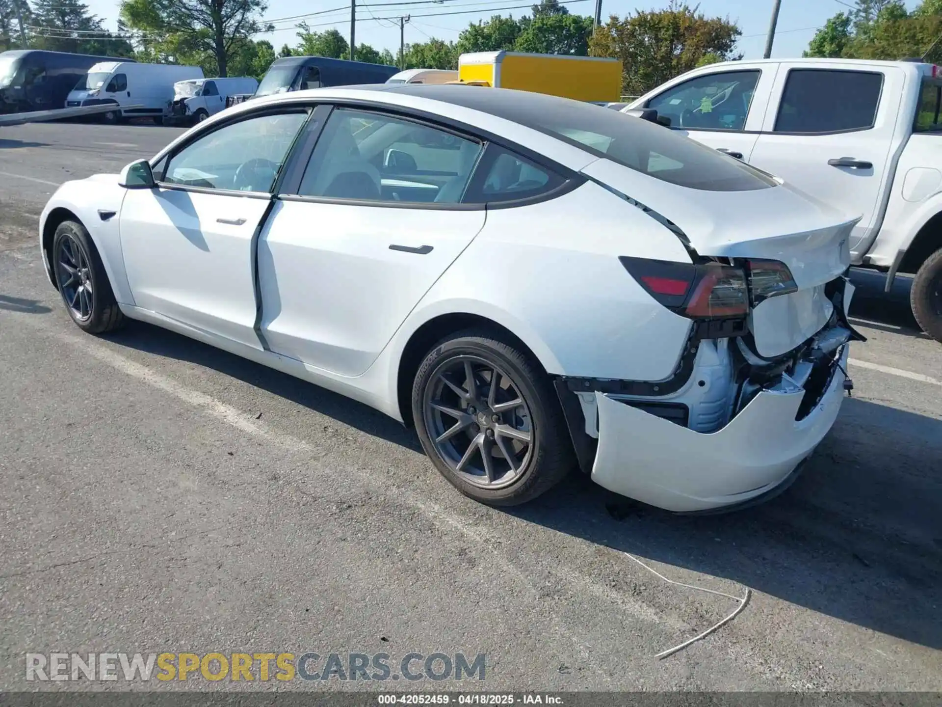 3 Photograph of a damaged car 5YJ3E1EA3PF600030 TESLA MODEL 3 2023