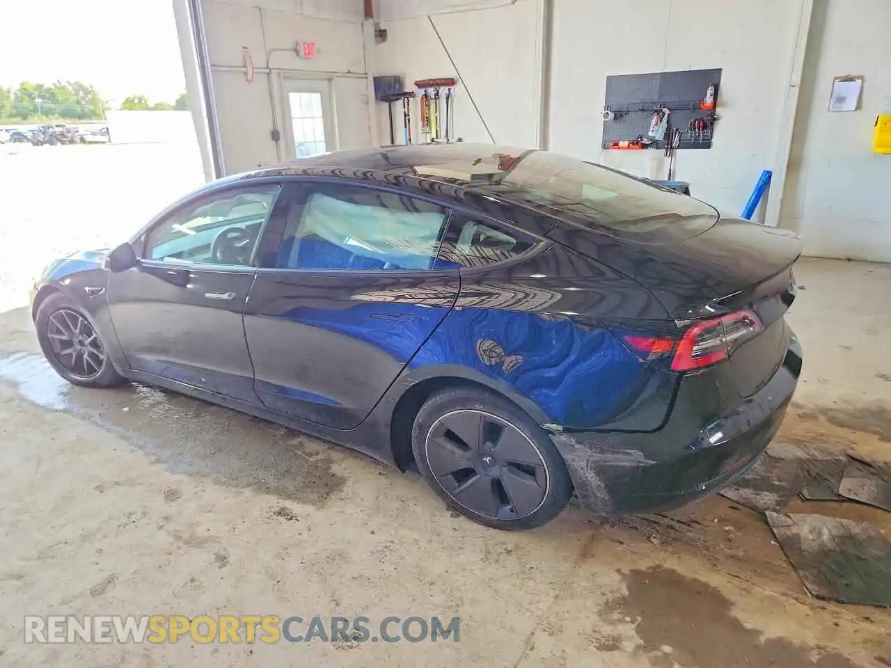 2 Фотография поврежденного автомобиля 5YJ3E1EA3PF606751 TESLA MODEL 3 2023