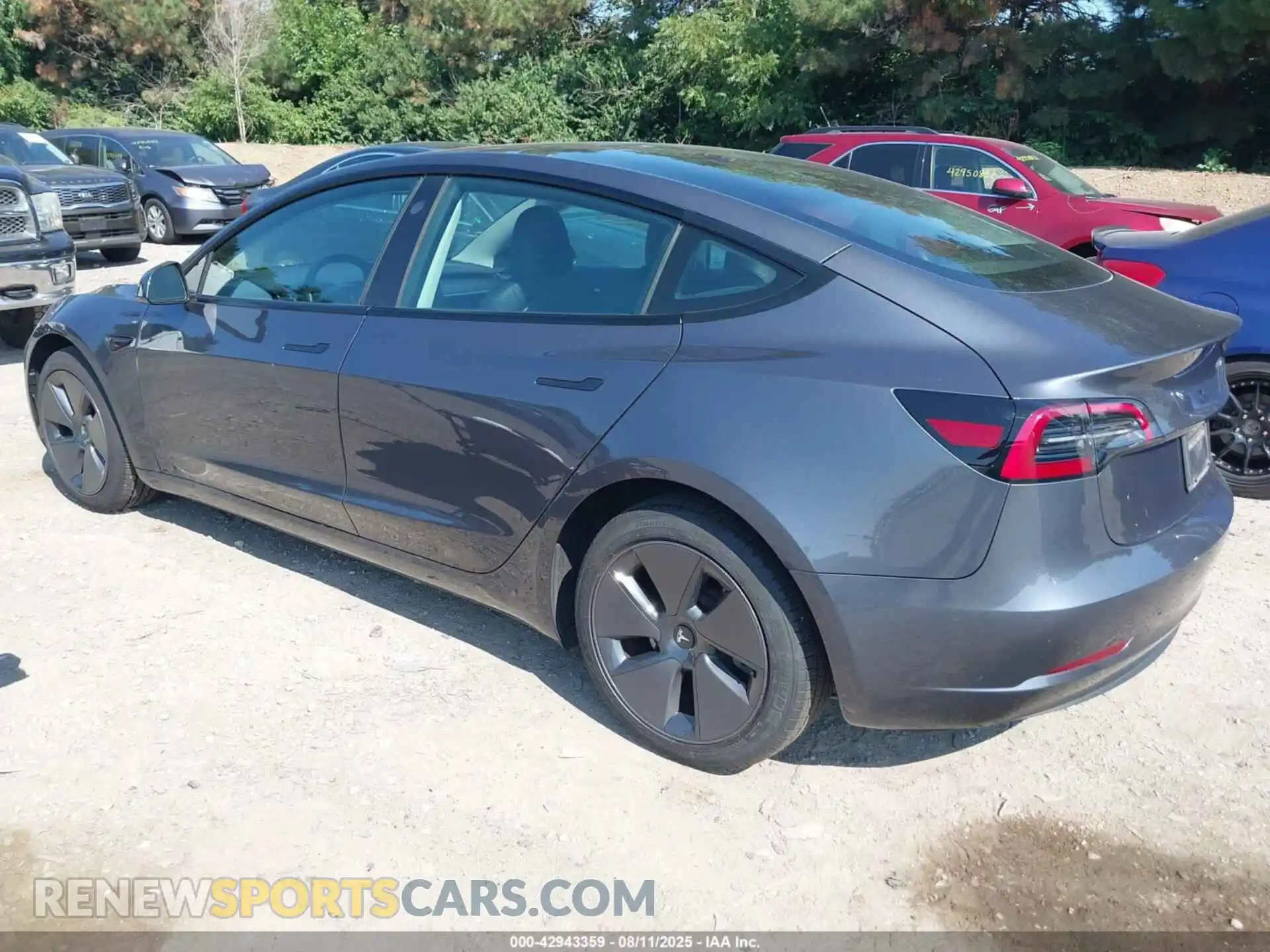 3 Photograph of a damaged car 5YJ3E1EA3PF697889 TESLA MODEL 3 2023