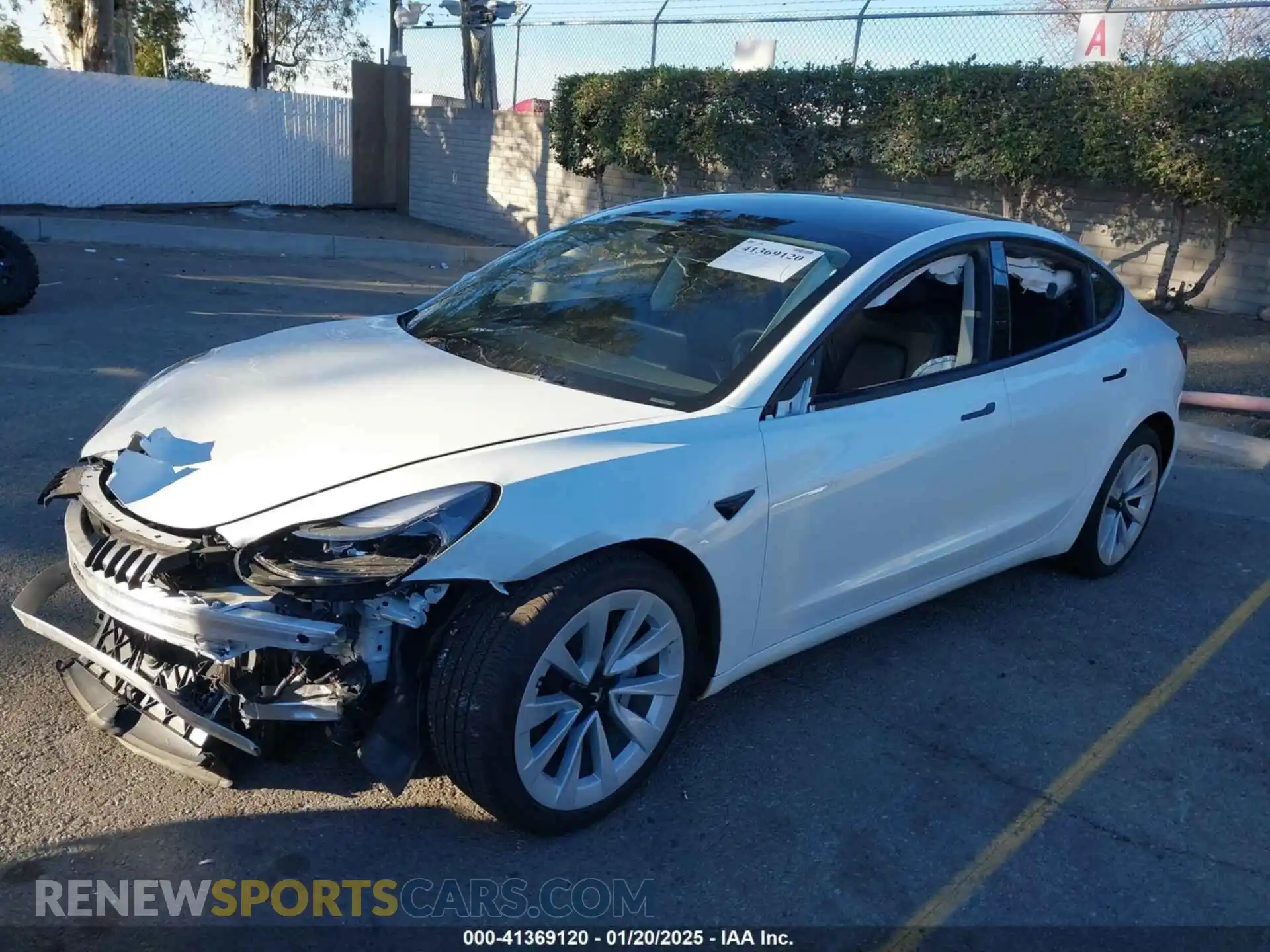 2 Фотография поврежденного автомобиля 5YJ3E1EA4PF421933 TESLA MODEL 3 2023