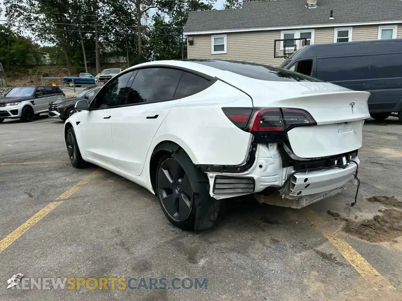 2 Photograph of a damaged car 5YJ3E1EA4PF553624 TESLA MODEL 3 2023