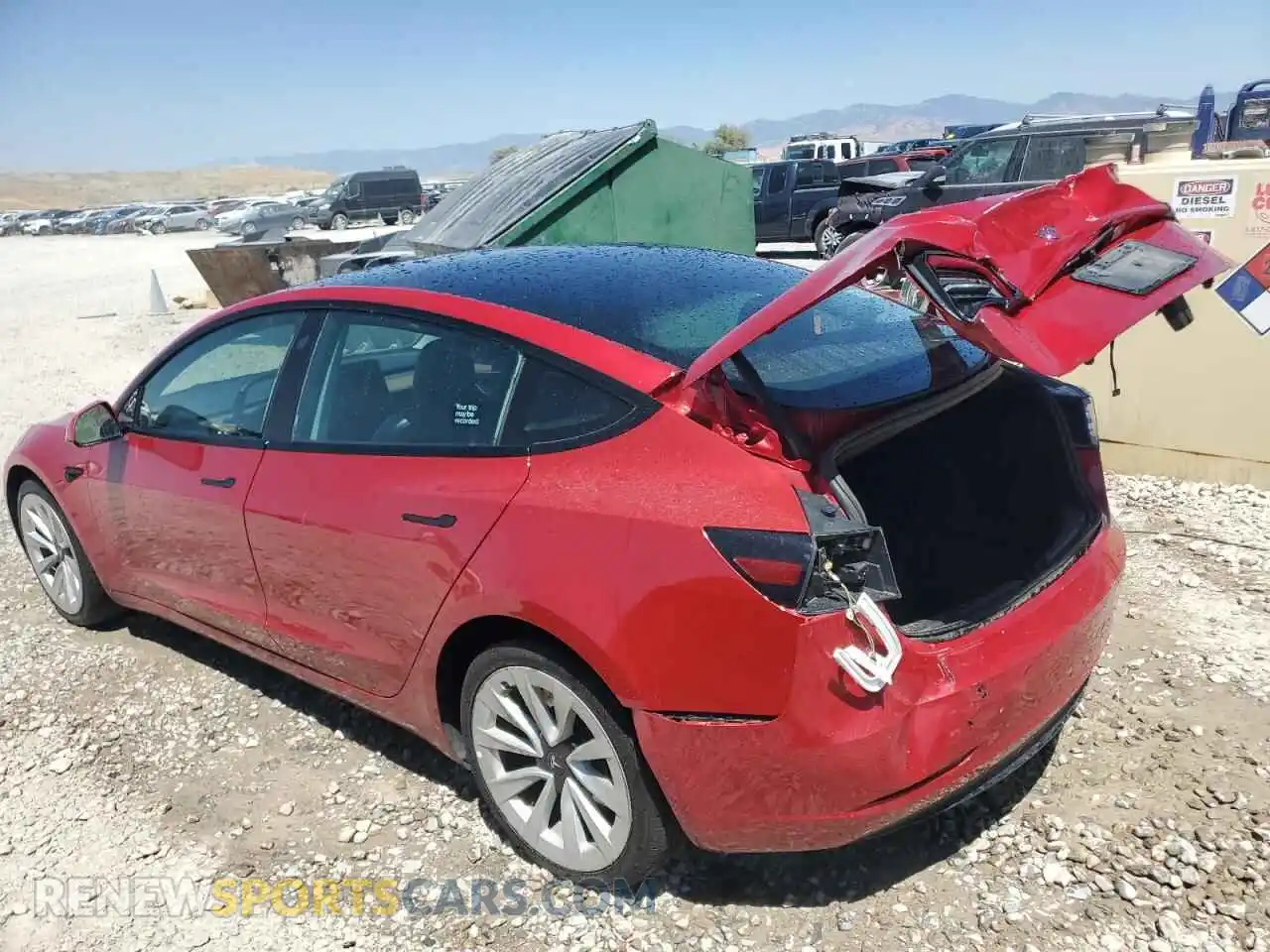 2 fotografías del automóvil dañado 5YJ3E1EA5PF454956 TESLA MODEL 3 2023