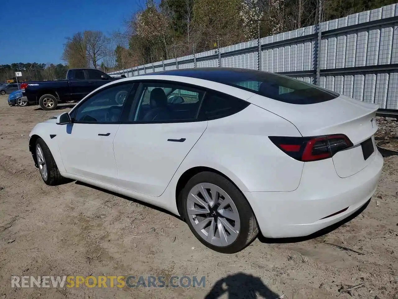 2 fotografías del automóvil dañado 5YJ3E1EA5PF472972 TESLA MODEL 3 2023