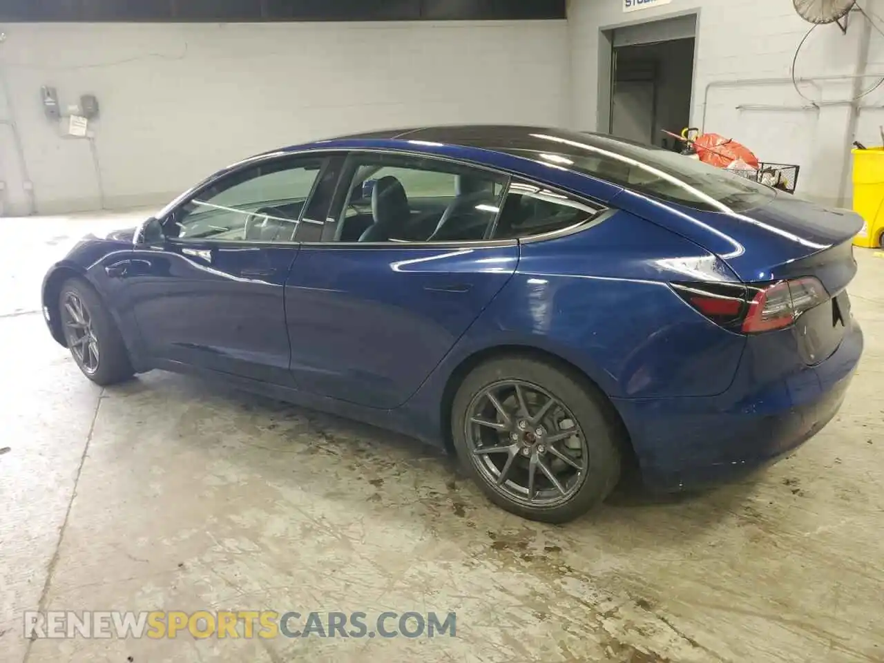 2 Photograph of a damaged car 5YJ3E1EA5PF501273 TESLA MODEL 3 2023