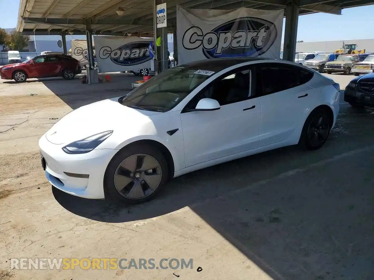 1 Photograph of a damaged car 5YJ3E1EA5PF580153 TESLA MODEL 3 2023
