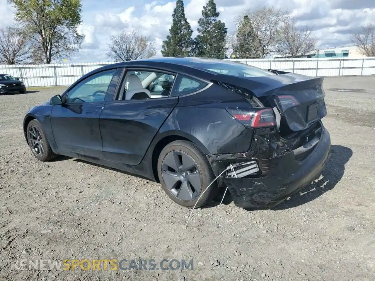 2 Photograph of a damaged car 5YJ3E1EA5PF652839 TESLA MODEL 3 2023