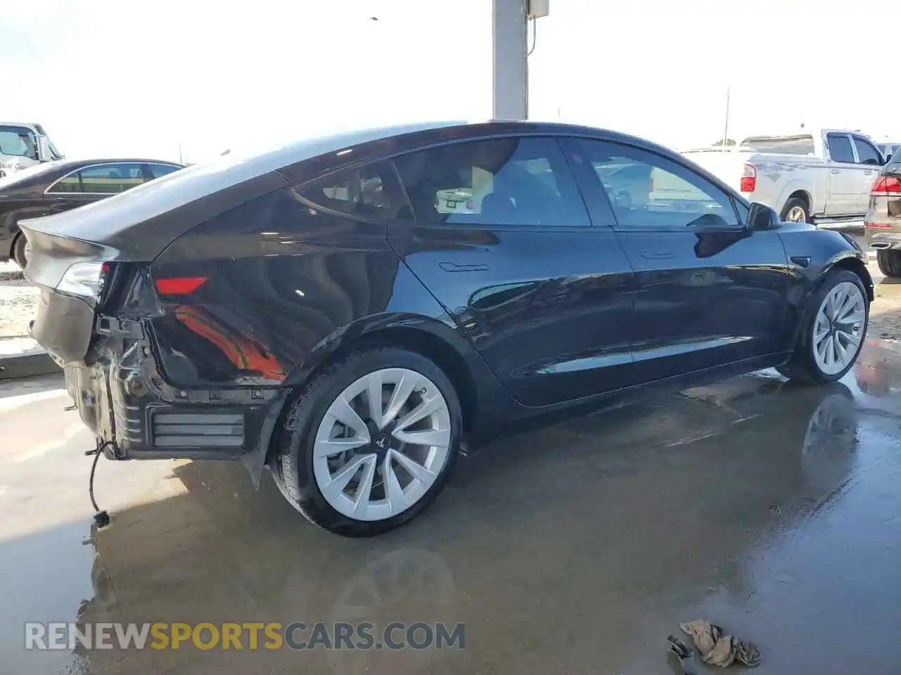 3 Photograph of a damaged car 5YJ3E1EA5PF670340 TESLA MODEL 3 2023