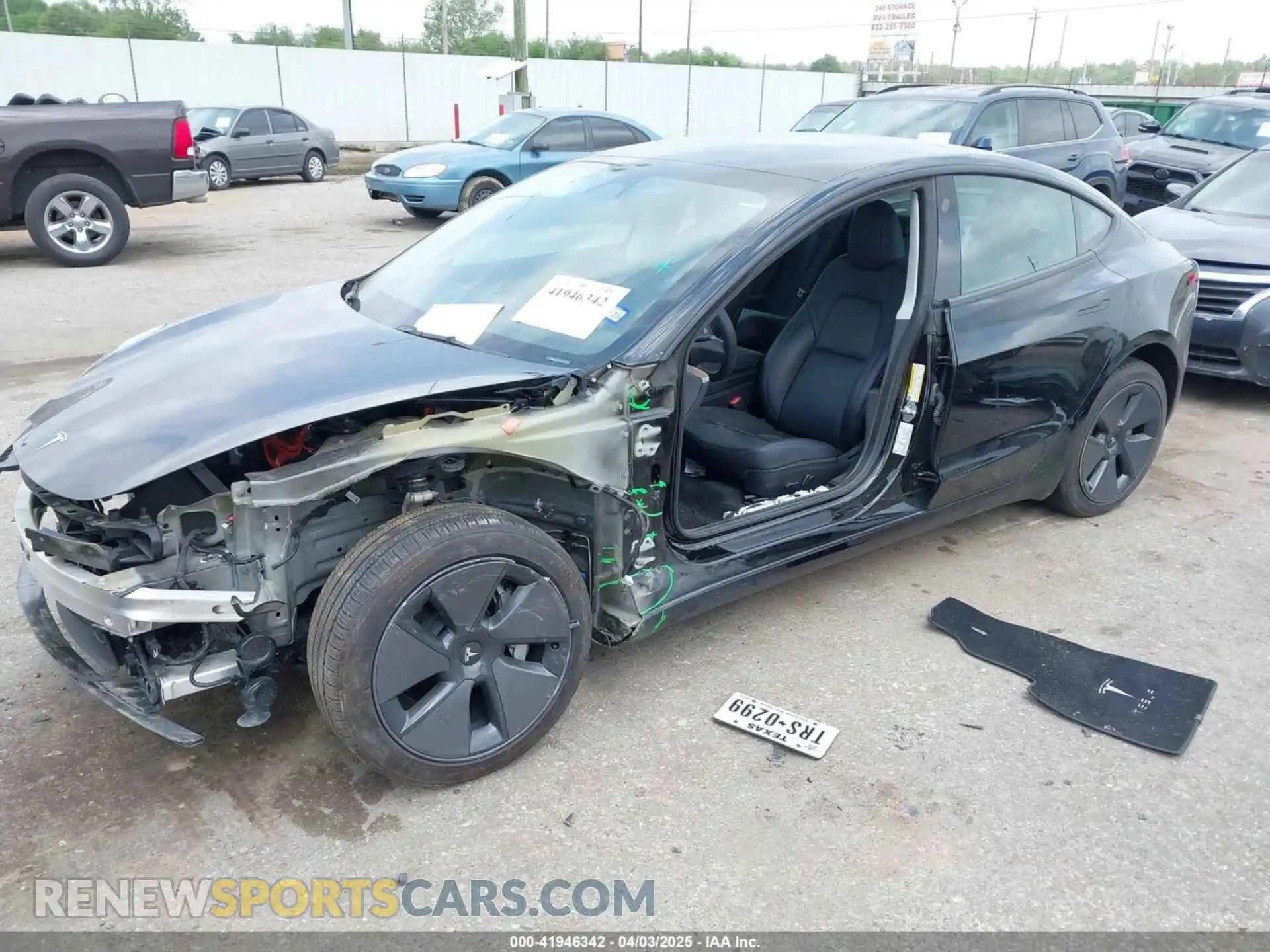 2 Photograph of a damaged car 5YJ3E1EA5PF677238 TESLA MODEL 3 2023