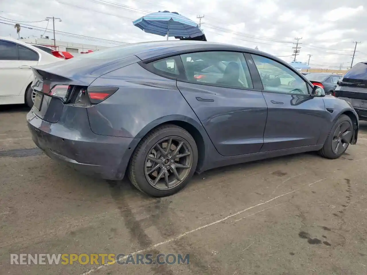 3 Photograph of a damaged car 5YJ3E1EA5PF686604 TESLA MODEL 3 2023