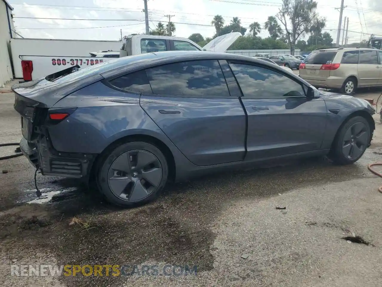 3 Photograph of a damaged car 5YJ3E1EA5PF700632 TESLA MODEL 3 2023