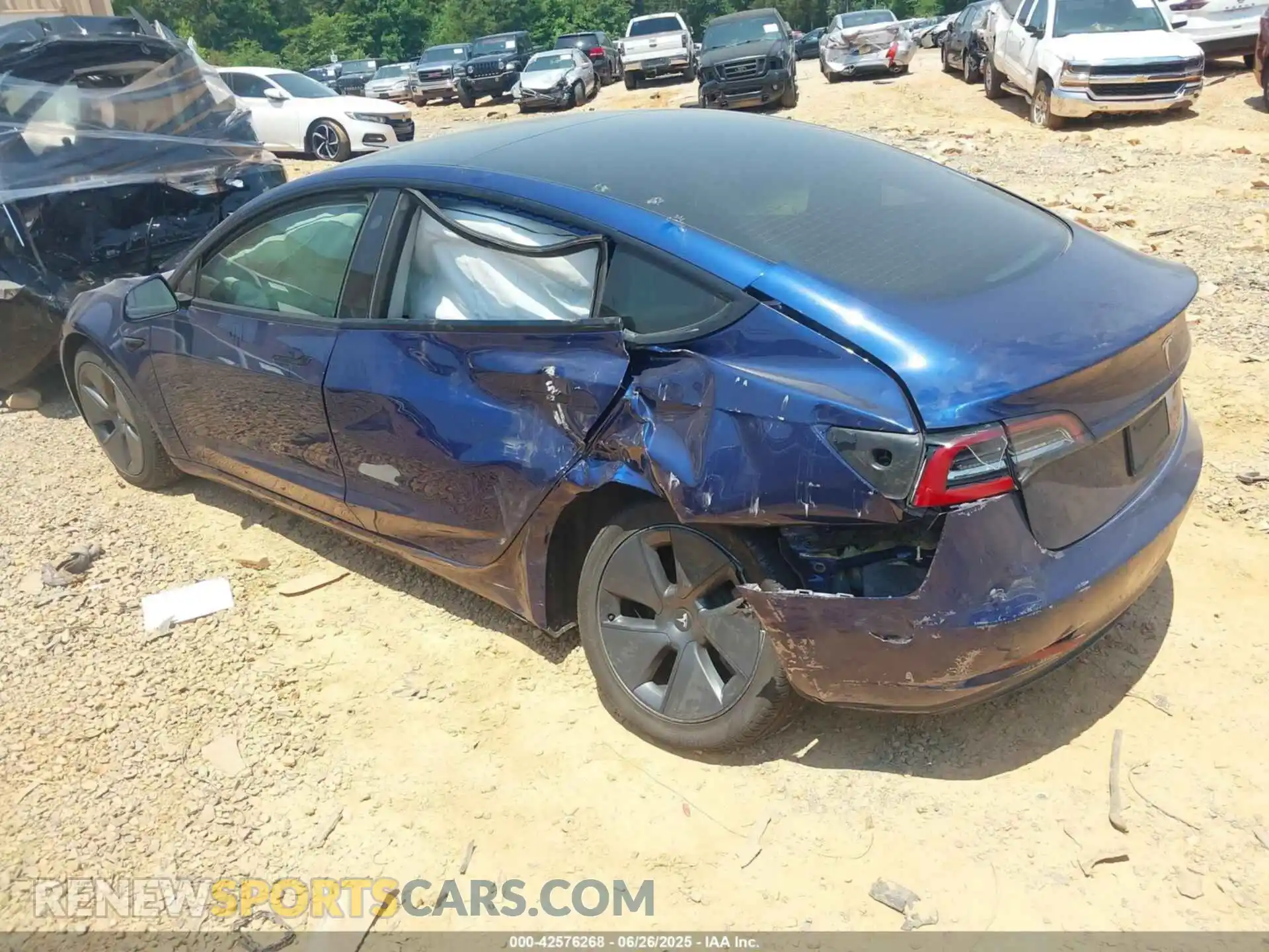 3 Photograph of a damaged car 5YJ3E1EA6PF453573 TESLA MODEL 3 2023